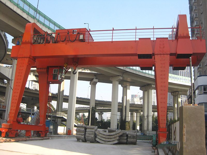 雙主梁門(mén)式起重機(jī)